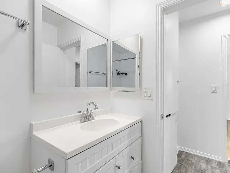 1812 Westholme Avenue — Photo 10
