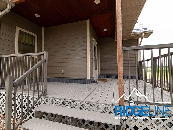 3rd image of 21 Sandstone Ln #1