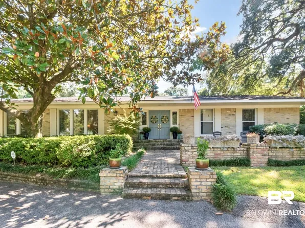 251 Suffolk Rd, Mobile, AL 36608