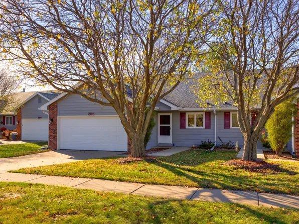 205 S 52nd St, West Des Moines, IA 50265