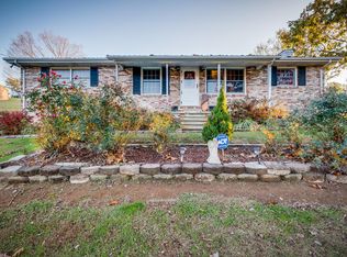 624 W Carters Valley Rd, Kingsport, TN 37665