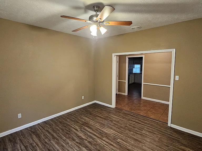 14734 Treborway Dr — Photo 4