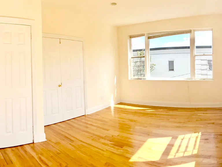 3 Hicks Ln #1 — Photo 2