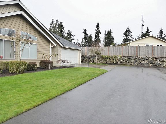 2nd image of 11704 112th Avenue Ct E