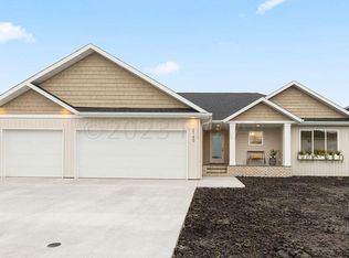 2145 12th St W, West Fargo, ND