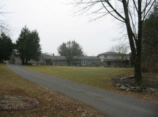 686 Bowman Rd, Chambersburg, PA 17202