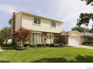 7310 Irongate Rd, Canton, MI 48187