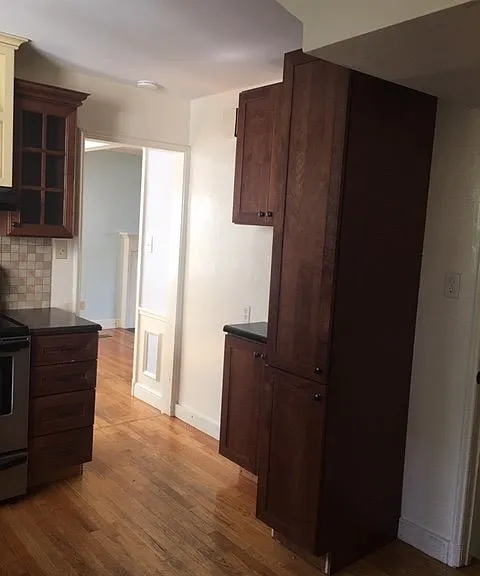 715 Churchill Dr — Photo 4