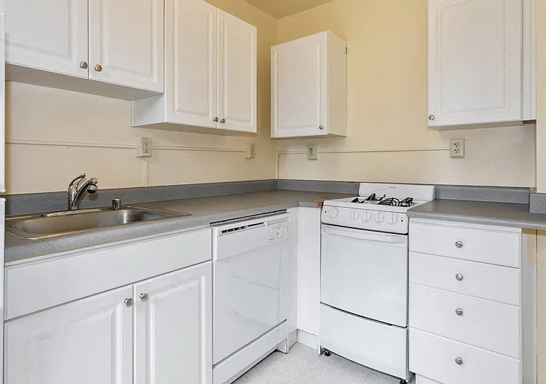 The Windham Apartments — Photo 1