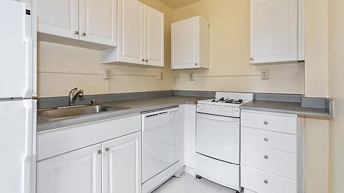 The Windham Apartments Photo 1
