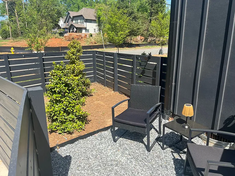 1356 Briar Creek Rd — Photo 8