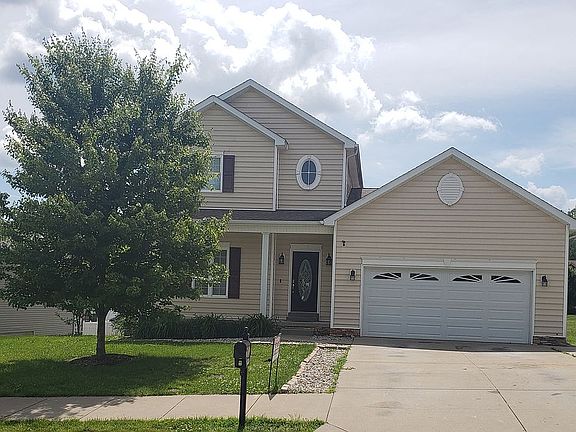 2nd image of 439 Cabernet Dr