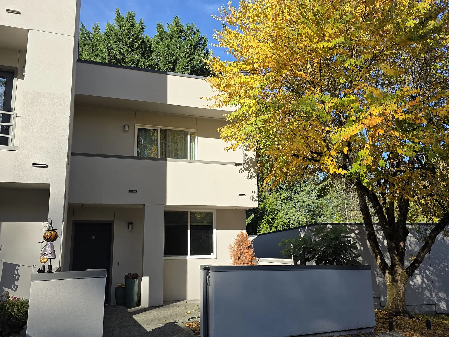 2 bed, 1.5 bath, 1265 sqft, $2,850 — Photo 1