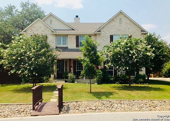 2nd image of 2047 Persimmon Dr