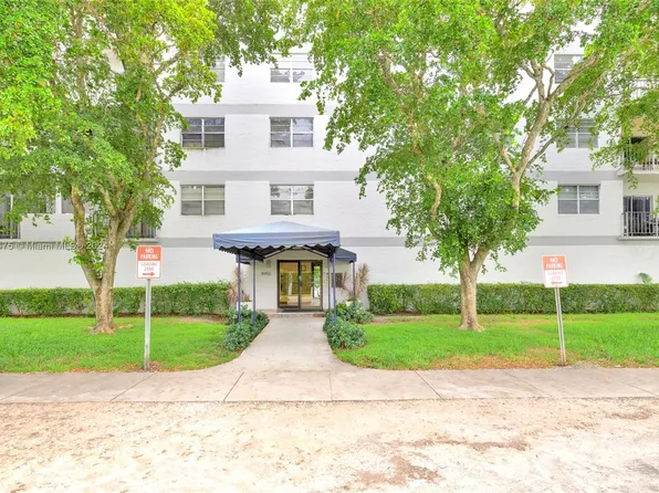 8950 NE 8th Ave APT 208, Miami, FL 33138
