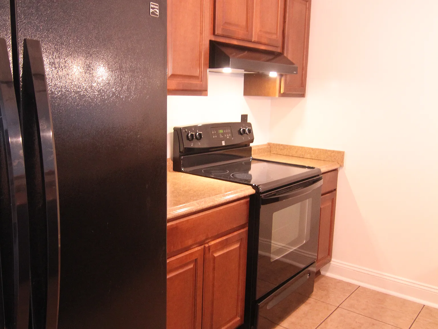 2 bed, 2.5 bath, 1100 sqft, $1,750 — Photo 4