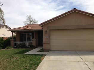 1420 N Fulgham St, Visalia, CA 93291