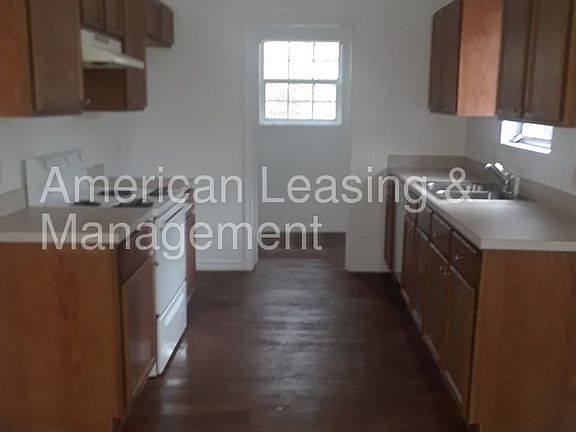 4th image of 805 Jordan Ave