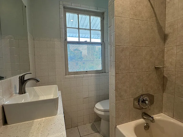 126 E Concord St #C — Photo 11