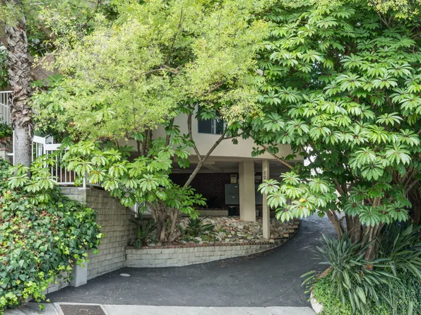 2266 Cazador Dr, Los Angeles, CA