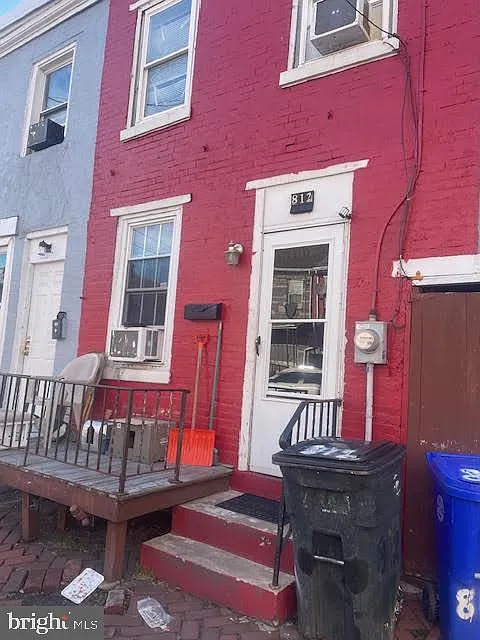 812 Muhlenberg St photo 1