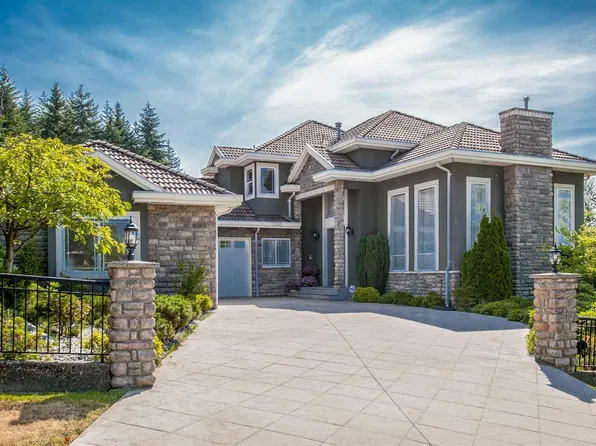 1583 Parkway Blvd, Coquitlam, BC V3E 3M6