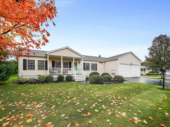 3 Sandstone Dr, Bridgewater, MA 02324