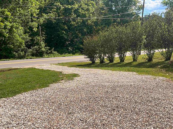 4th image of 2544 Route 75