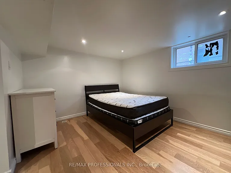 78 Athol Ave — Photo 47