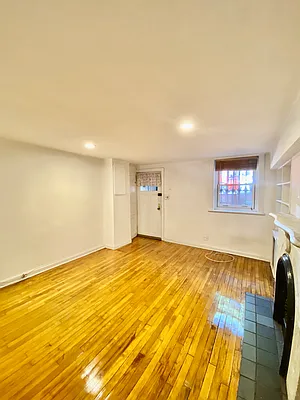 Rented by CMV Realty Inc. | media 23