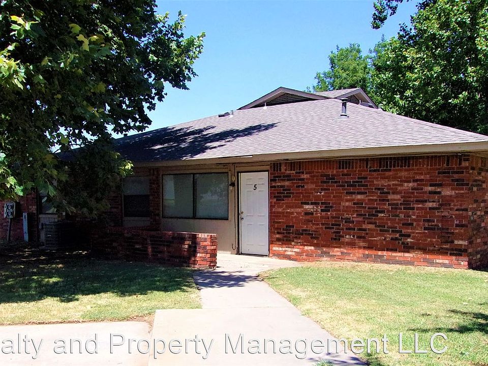 1st image of 210 NW North St #3196005
