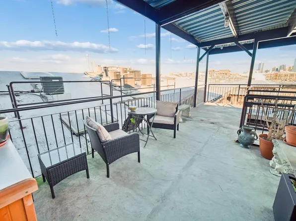 300 Communipaw Avenue image 32 of 43