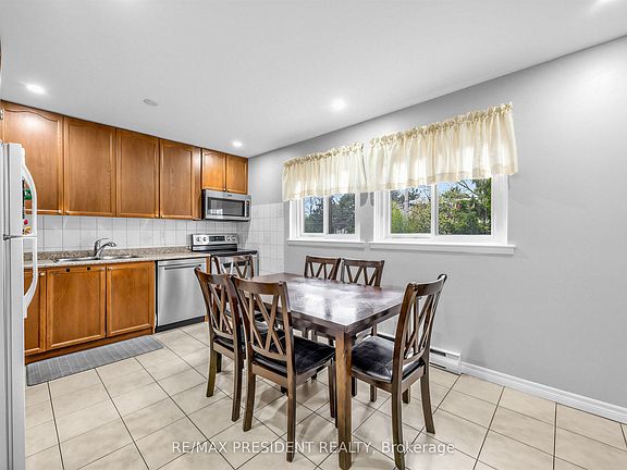 5th image of 120 Murison Blvd #20