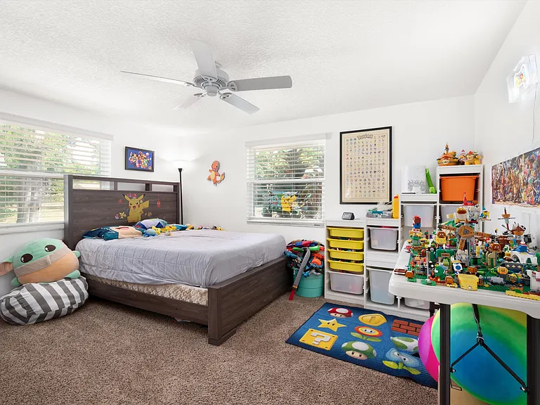 878 Evergreen Ave — Photo 21