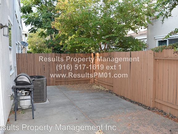 5th image of 3006 Buchman St