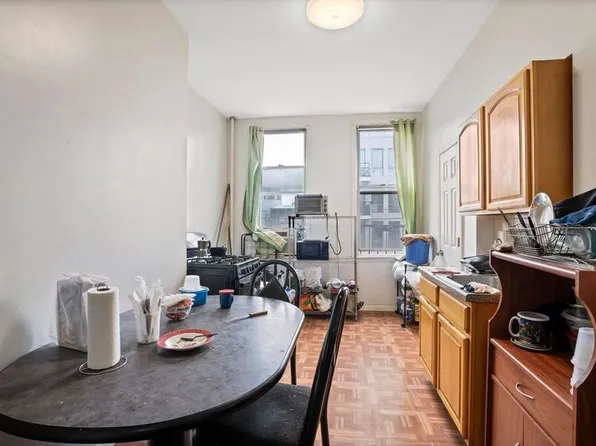 1536 Gates Avenue image 17 of 28