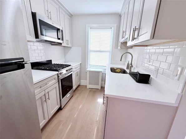 678 Willis Ave APT 2