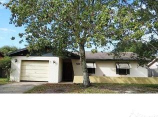 833 Cinnamon Dr, Winter Haven, FL 33880