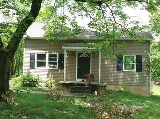 1611 Kratz Rd, Perkiomenville, PA 18074