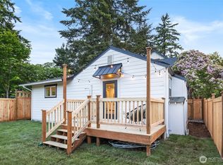 11550 22nd Ave NE, Seattle, WA 98125