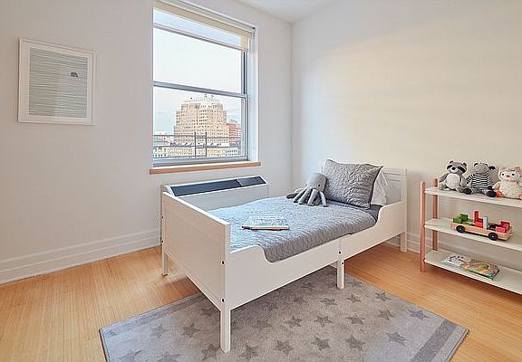 4th image of 110 Livingston St APT 6B