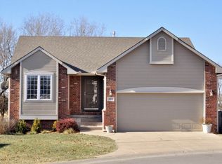913 W Onewood Ct, Andover, KS 67002