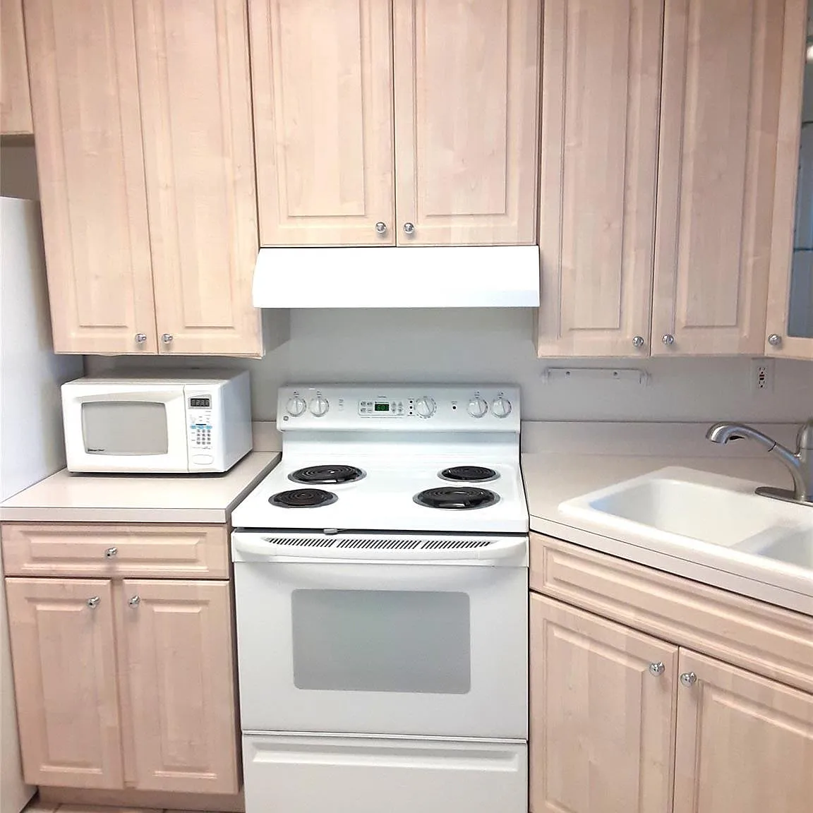 2 bed, 2.0 bath, 1035 sqft, $2,200 — Photo 4