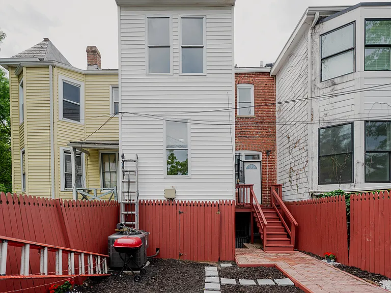 1339 Oak St NW #A — Photo 21