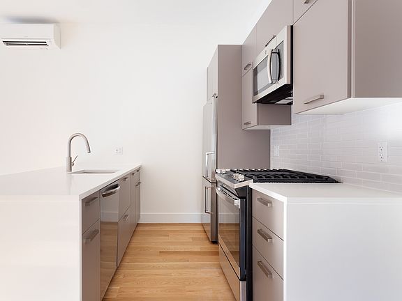 4th image of 346 Metropolitan Ave Floor 2