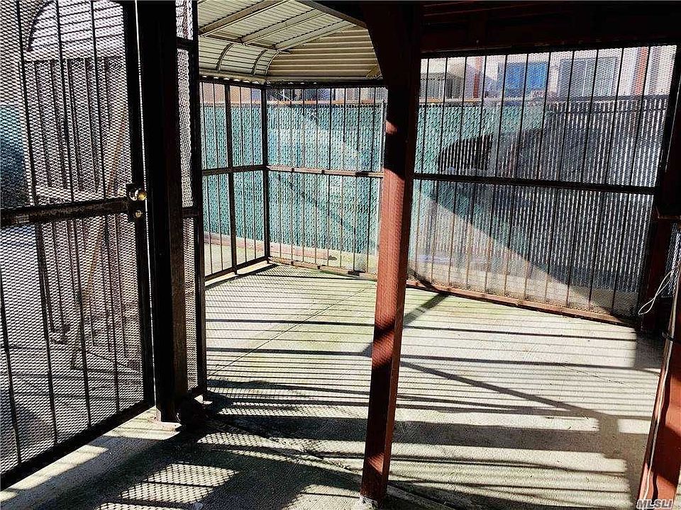 1st image of 1954 Bergen St #1