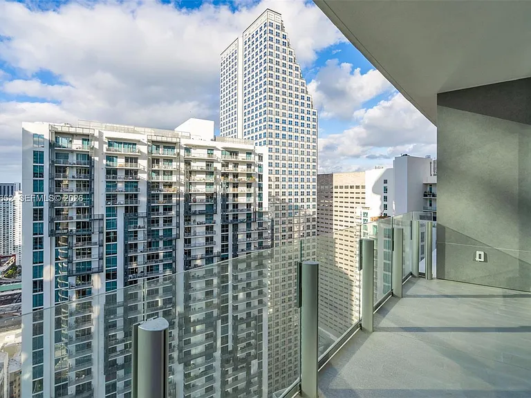 300 Biscayne Boulevard Way #4008 — Photo 7