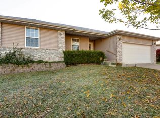 1664 S Farm Road 123, Springfield, MO 65807