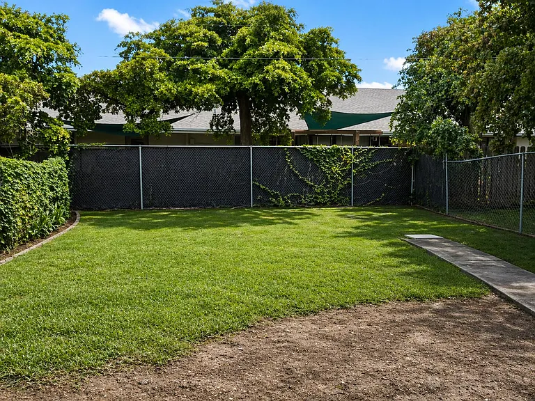 4317 Cocoanut Rd — Photo 11