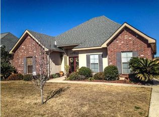 102 Rue Des Bouvier, Youngsville, LA 70592